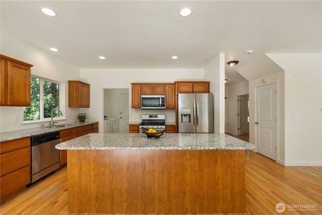 8706 Long Lake Road SE, Port Orchard, WA 98367