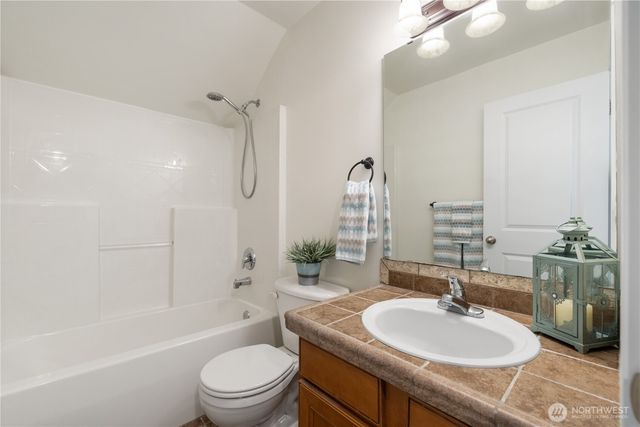 8706 Long Lake Road SE, Port Orchard, WA 98367