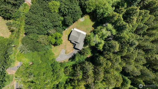 8706 Long Lake Road SE, Port Orchard, WA 98367