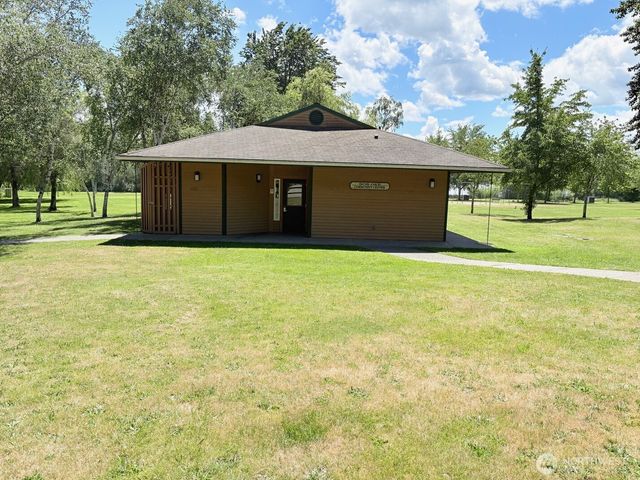 8706 Long Lake Road SE, Port Orchard, WA 98367