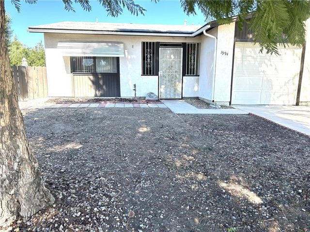 1994 Flores, Riverside, CA 92545