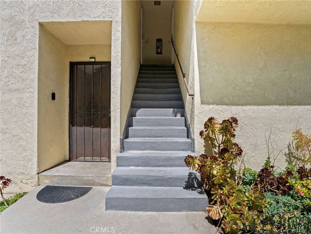 7037 Milton Avenue 4, Whittier, CA 90602