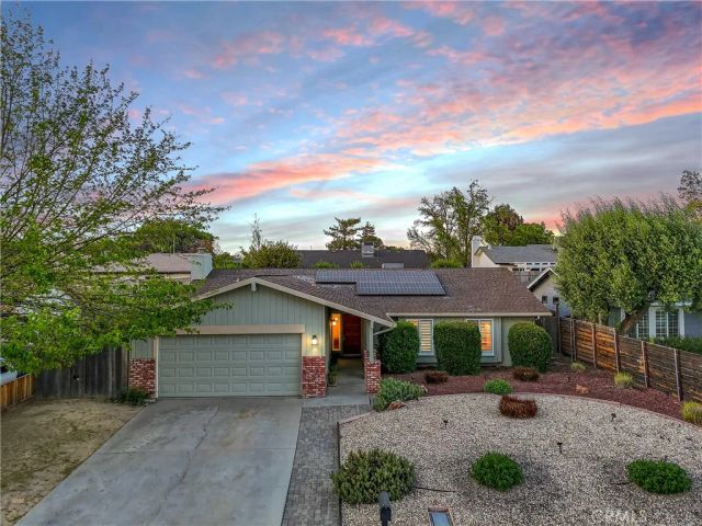 615 Palomino, Paso Robles, CA 93446
