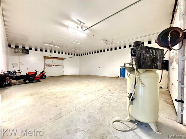 1730 Indian Road, Lapeer, MI 48446