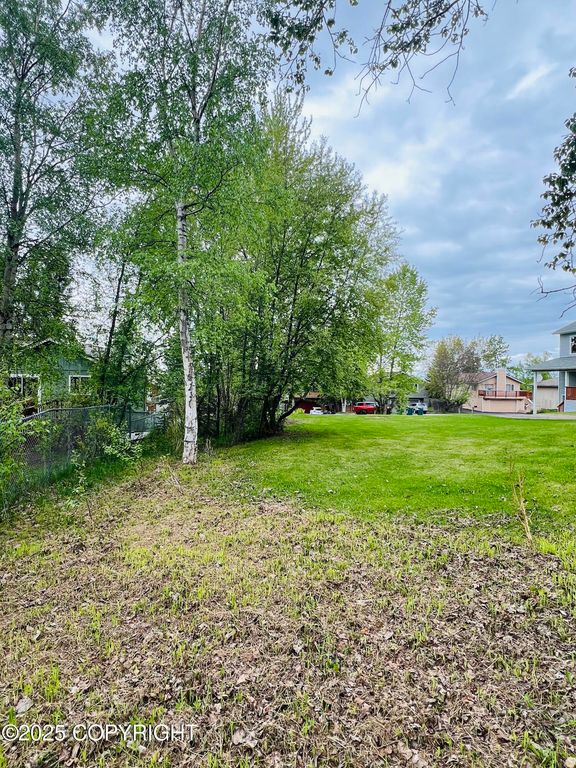 8203 Parkridge Circle, Anchorage, AK 99507