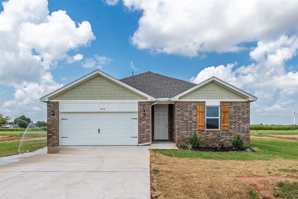 1012 Prairie Drive, Tuttle, OK 73089