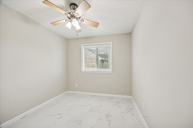 3127 E Heatherock Circle, Sugar Land, TX 77479