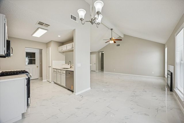 3127 E Heatherock Circle, Sugar Land, TX 77479