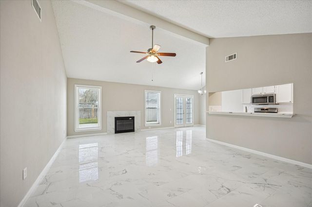 3127 E Heatherock Circle, Sugar Land, TX 77479