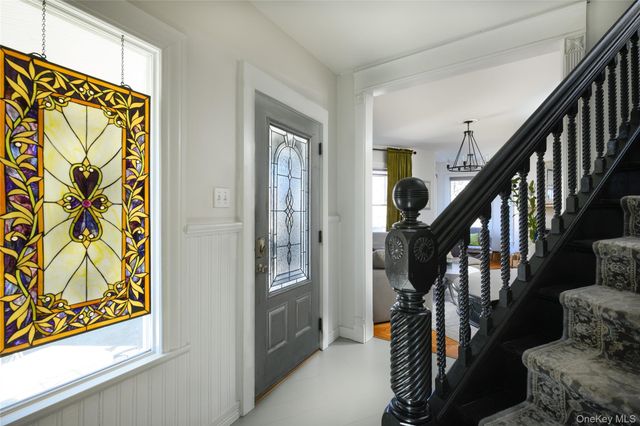 44 Merrit Avenue, Millbrook, NY 12545