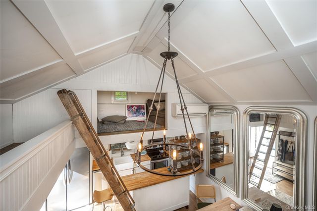 44 Merrit Avenue, Millbrook, NY 12545