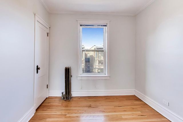 832 W Lakeside Place 3N, Chicago, IL 60640