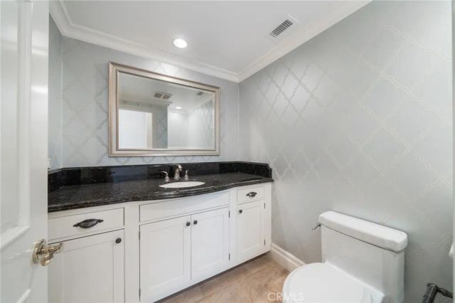 5 Thunderbird, Newport Beach, CA 92660