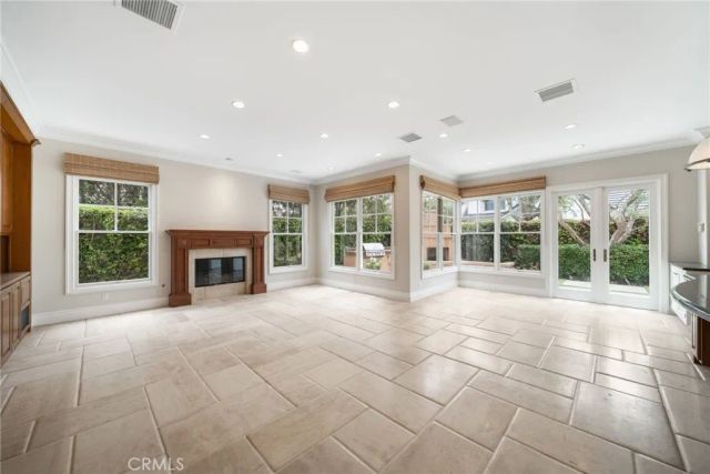 5 Thunderbird, Newport Beach, CA 92660