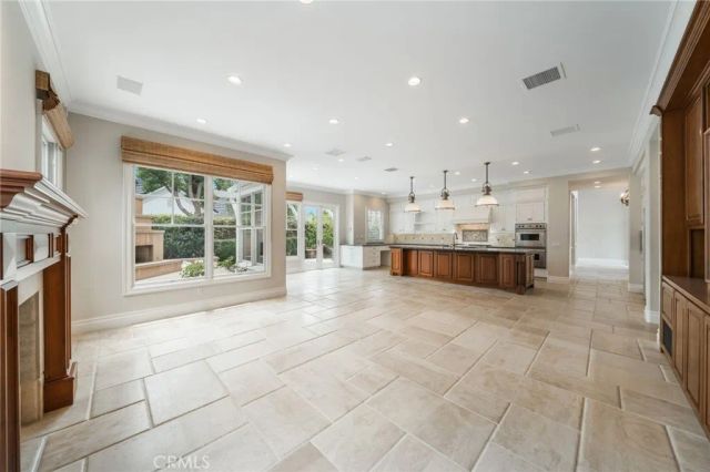 5 Thunderbird, Newport Beach, CA 92660