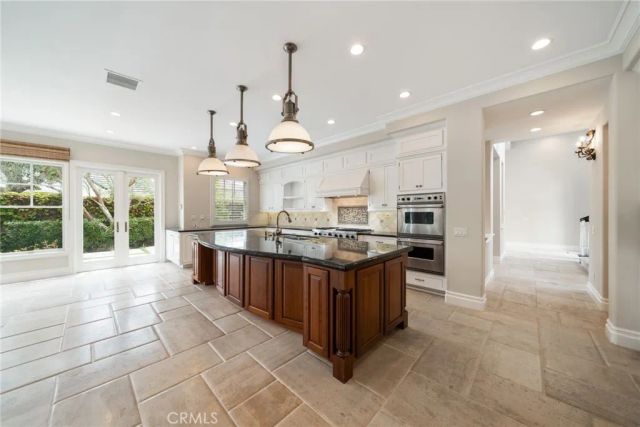 5 Thunderbird, Newport Beach, CA 92660