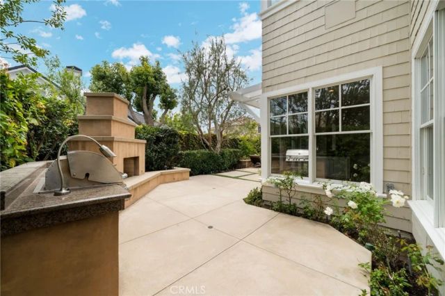 5 Thunderbird, Newport Beach, CA 92660