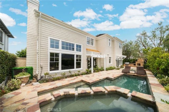 5 Thunderbird, Newport Beach, CA 92660