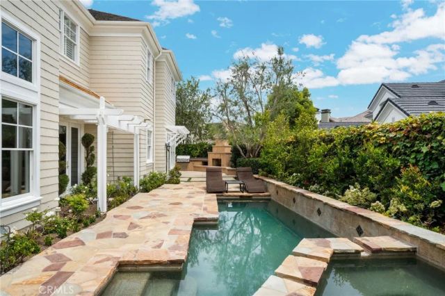 5 Thunderbird, Newport Beach, CA 92660