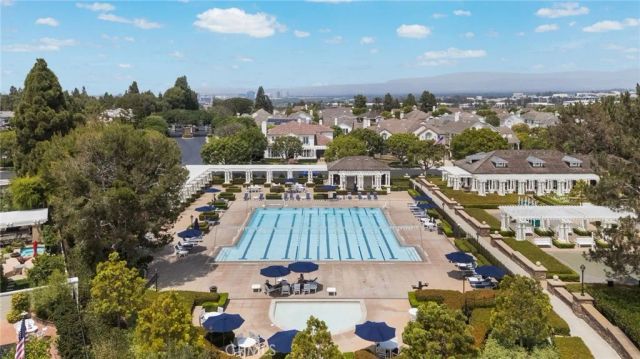 5 Thunderbird, Newport Beach, CA 92660