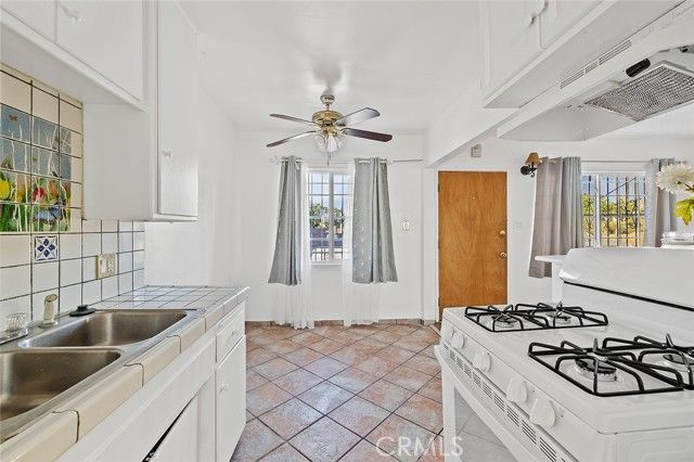 330 W Laurel Street C, Compton, CA 90220