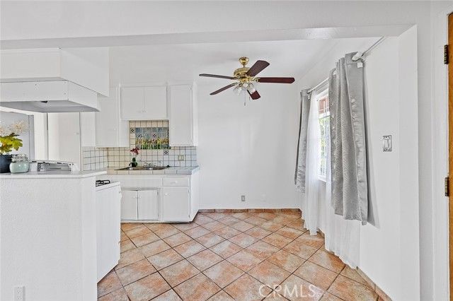 330 W Laurel Street C, Compton, CA 90220