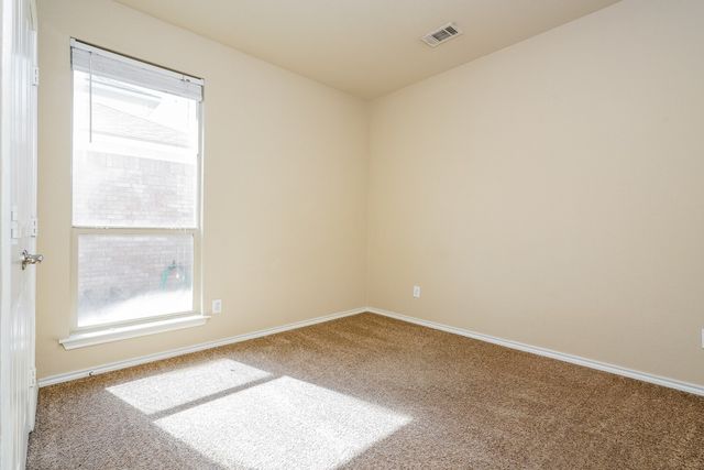 10909 Braemoor Drive, Fort Worth, TX 76052