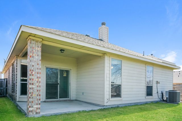 10909 Braemoor Drive, Fort Worth, TX 76052