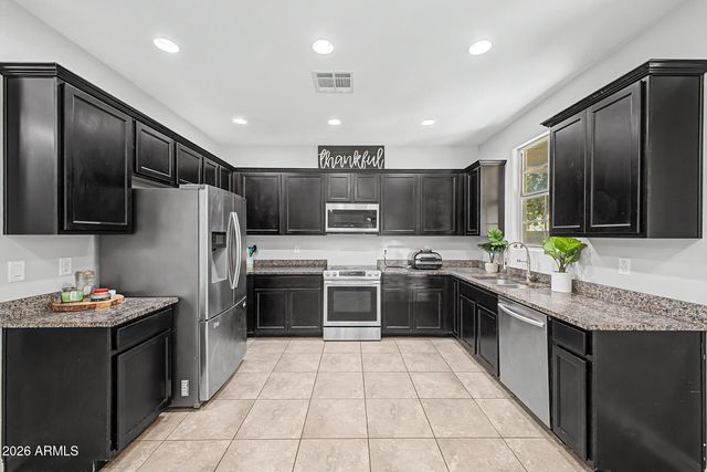 255 N 69TH Place, Mesa, AZ 85207