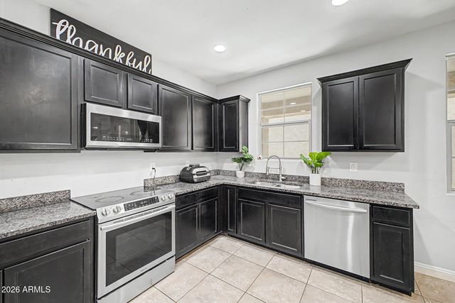 255 N 69TH Place, Mesa, AZ 85207