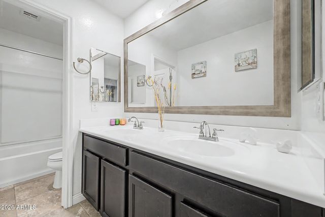 255 N 69TH Place, Mesa, AZ 85207