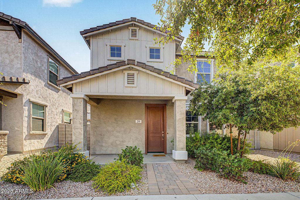 255 N 69TH Place, Mesa, AZ 85207