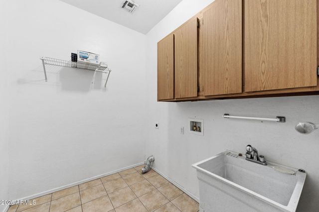 8606 E HANNIBAL Street, Mesa, AZ 85207