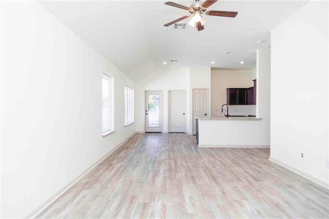 811 Dansby Street, Bryan, TX 77803