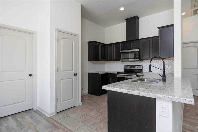 811 Dansby Street, Bryan, TX 77803