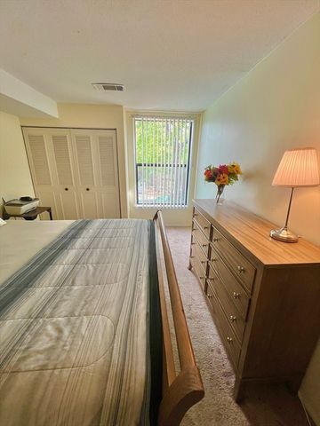 2 Shrewsbury Green Dr I, Shrewsbury, MA 01545