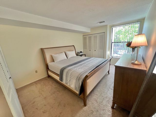 2 Shrewsbury Green Dr I, Shrewsbury, MA 01545