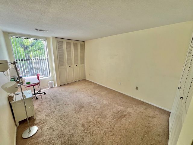 2 Shrewsbury Green Dr I, Shrewsbury, MA 01545
