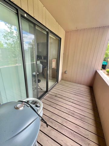 2 Shrewsbury Green Dr I, Shrewsbury, MA 01545