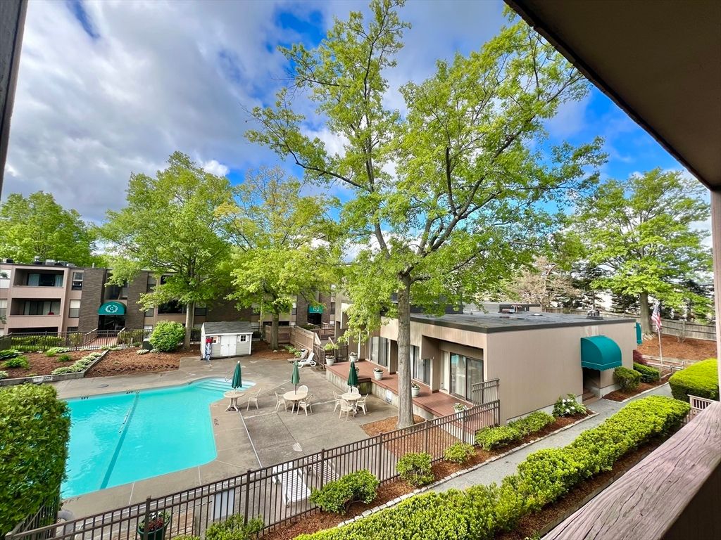 2 Shrewsbury Green Dr I, Shrewsbury, MA 01545