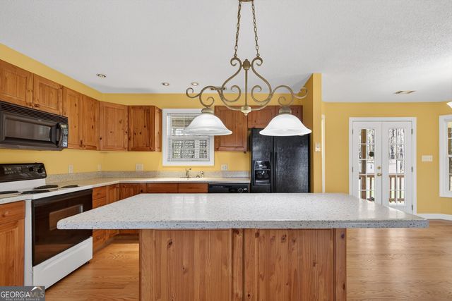 147 Little Road, Sharpsburg, GA 30277