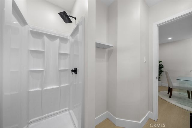 7513 Topeka, Reseda, CA 91335