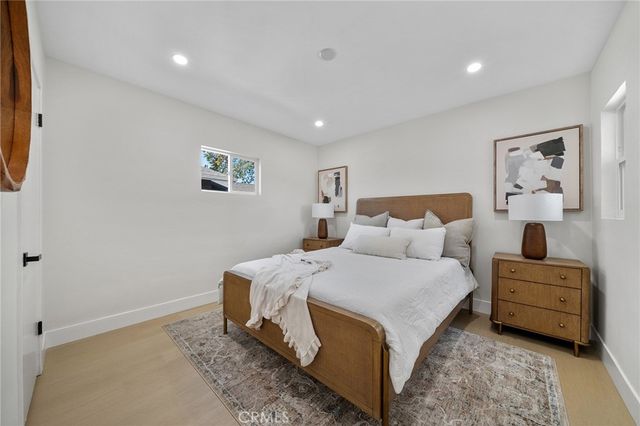 7513 Topeka, Reseda, CA 91335