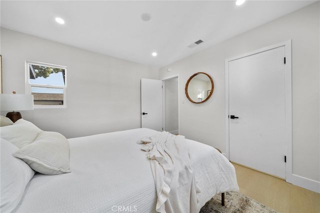 7513 Topeka, Reseda, CA 91335