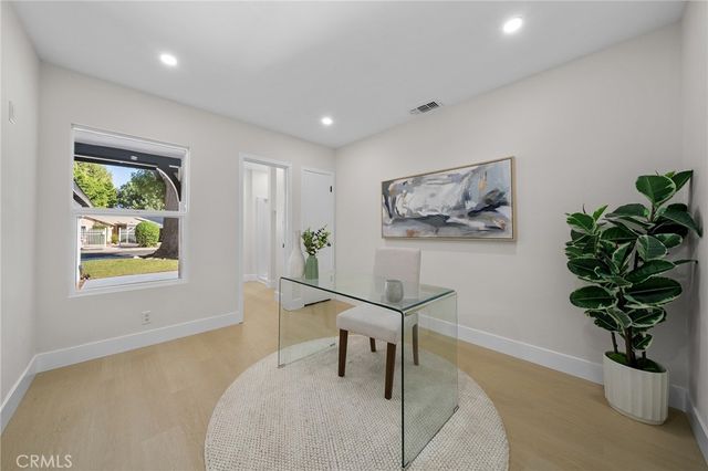 7513 Topeka, Reseda, CA 91335