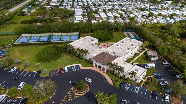 24797 Lakemont Cove LN 202, Bonita Springs, FL 34134