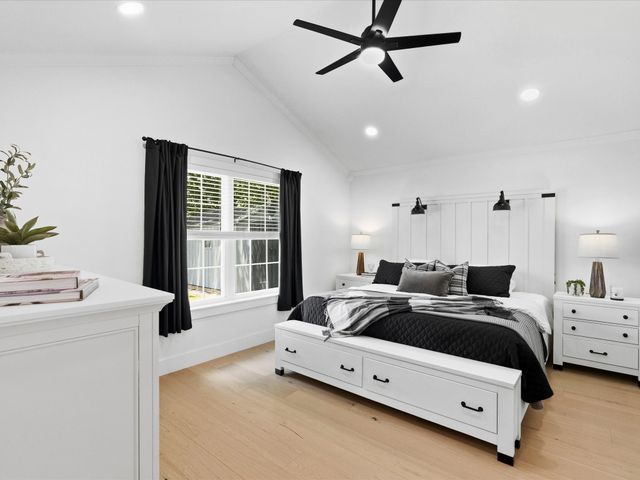 1220 Oxford Lane, Grapevine, TX 76051