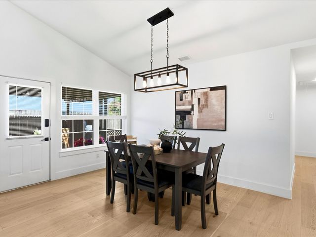 1220 Oxford Lane, Grapevine, TX 76051