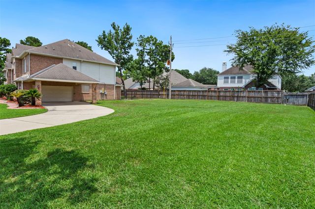 18714 Aquatic Drive, Humble, TX 77346