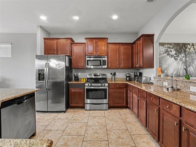 4127 OAK TREE DRIVE, Davenport, FL 33837